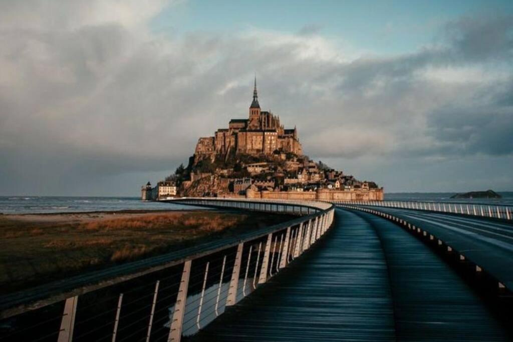 La Baie Du Mont Appartement De Vacances Proche Du Mont Saint Michel Roz-sur-Couesnon Exterior foto